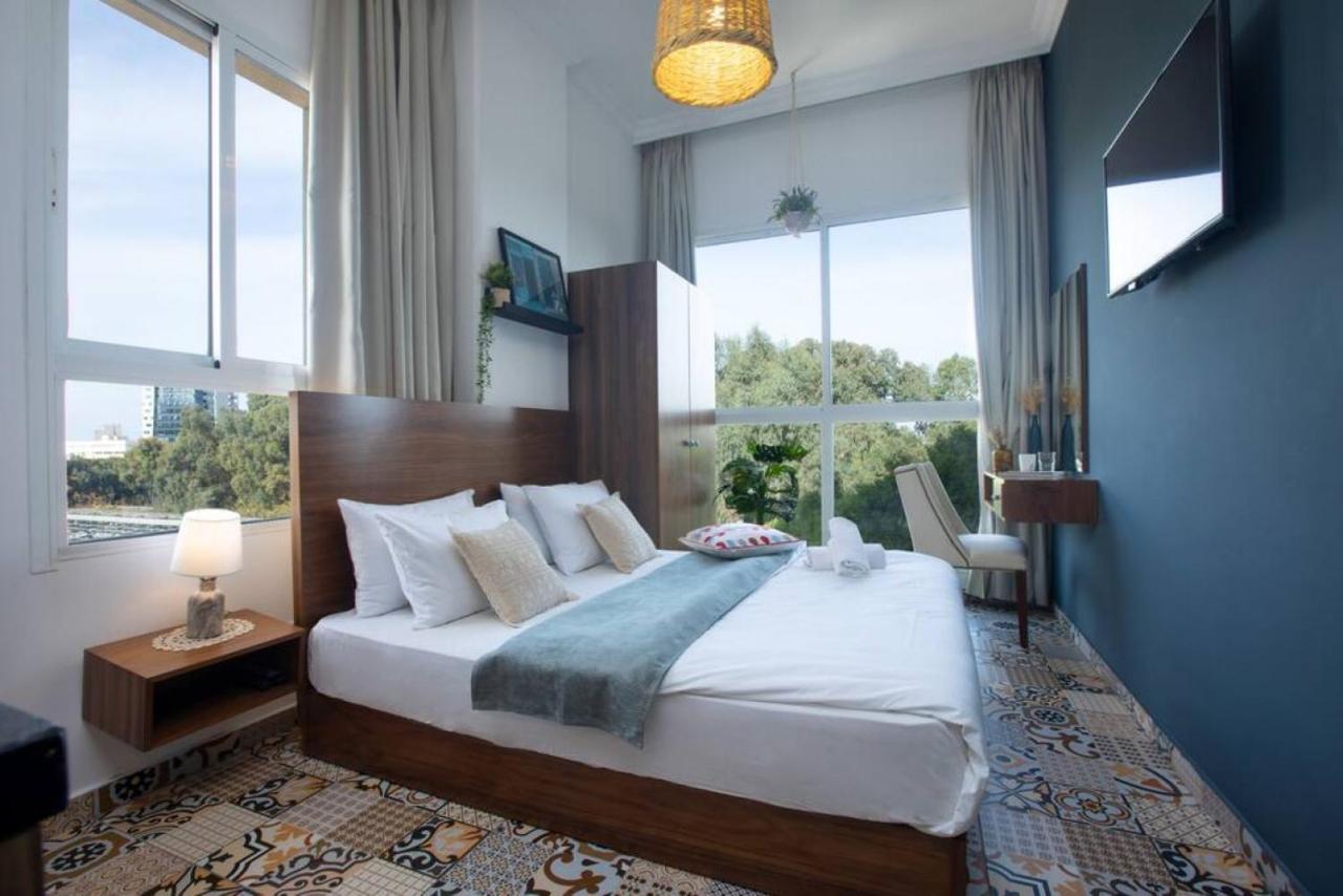Em Shadi's 404 In Mar Mikhael
